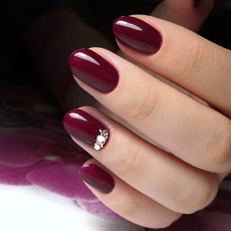 Detail Nail Art Merah Maroon Simple Nomer 12