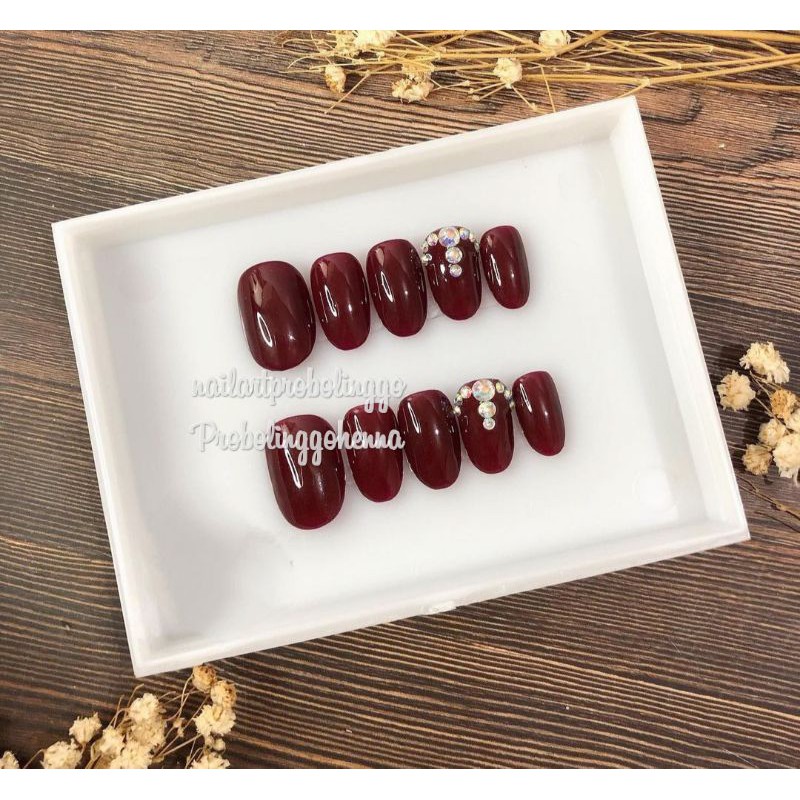 Download Nail Art Merah Maroon Simple Nomer 44