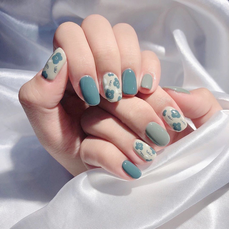 Detail Nail Art Warna Biru Muda Nomer 13