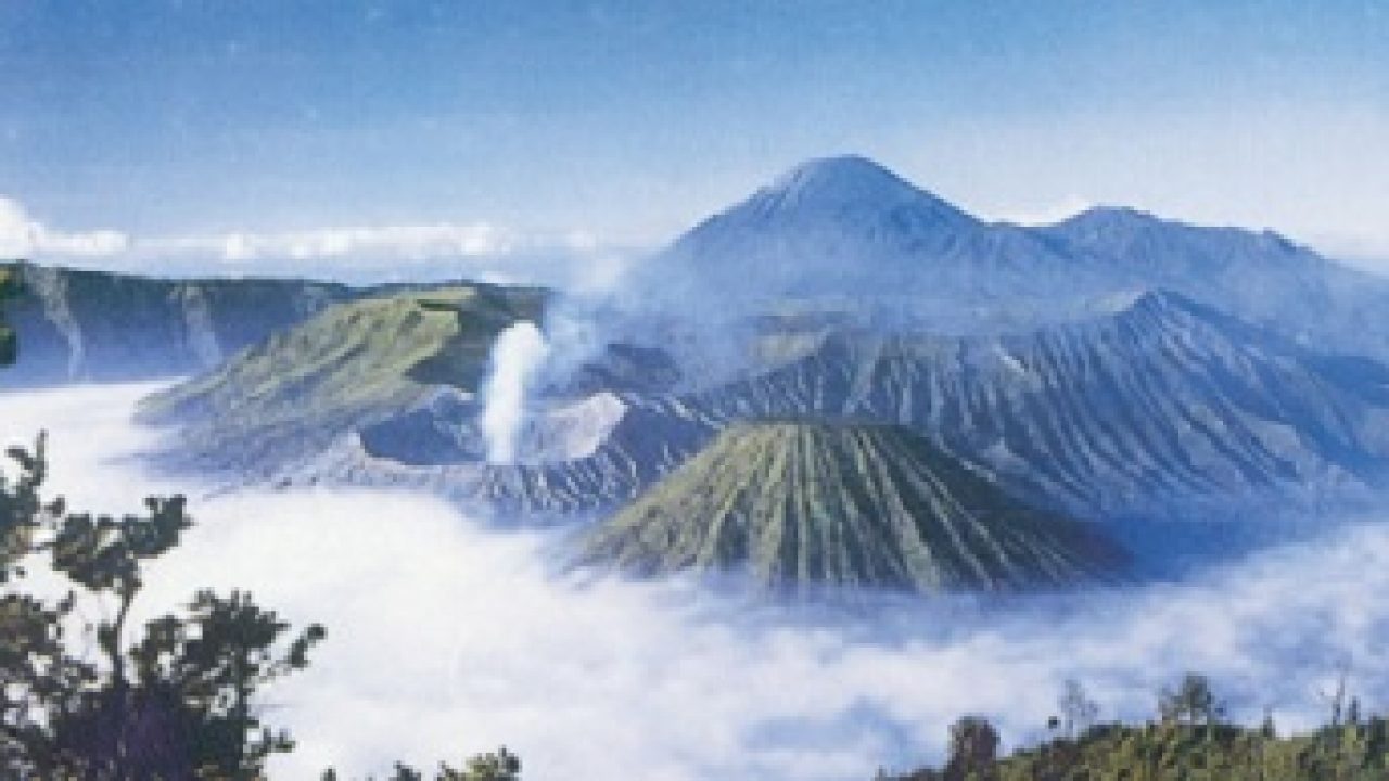 Detail Nama Dan Gambar Gunung Api Di Indonesia Nomer 16