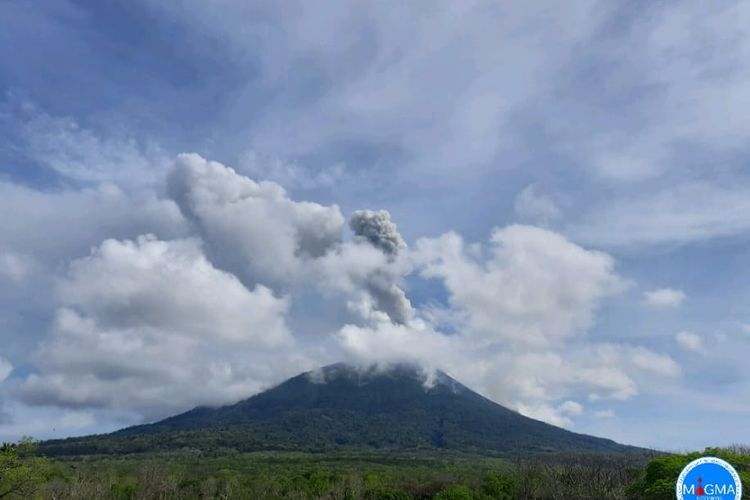 Detail Nama Dan Gambar Gunung Api Di Indonesia Nomer 41