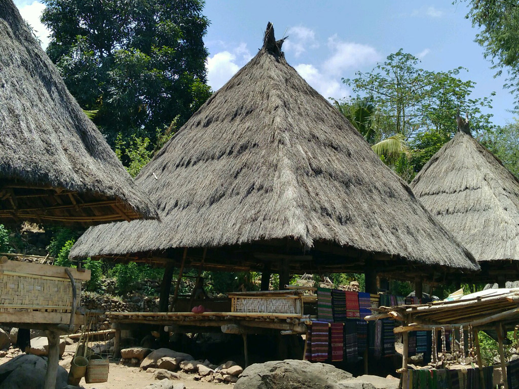 Detail Nama Rumah Adat Alor Nomer 9