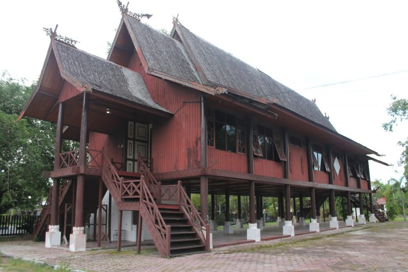 Detail Nama Rumah Adat Bugis Nomer 12