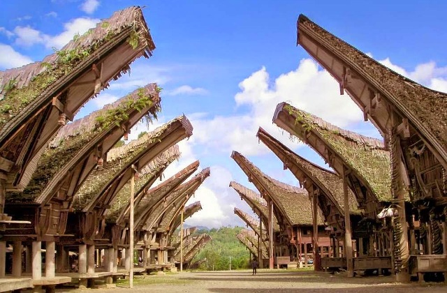 Detail Nama Rumah Adat Daerah Toraja Nomer 24