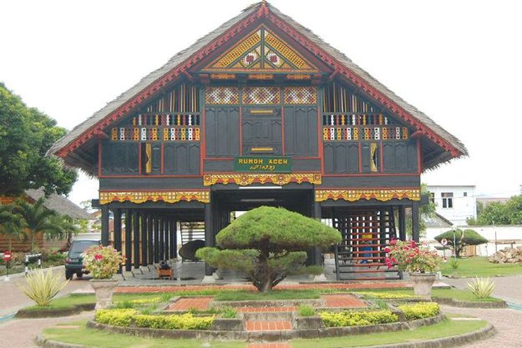 Detail Nama Rumah Adat Di Indonesia Nomer 43