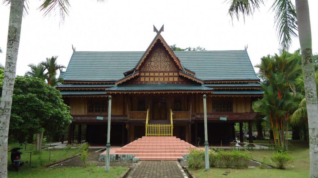 Detail Nama Rumah Adat Madura Nomer 51