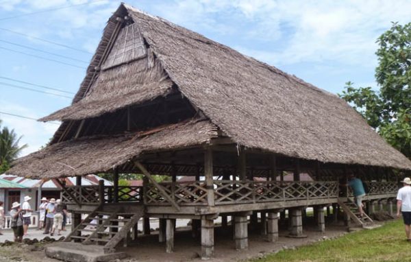 Detail Nama Rumah Adat Maluku Utara Nomer 6