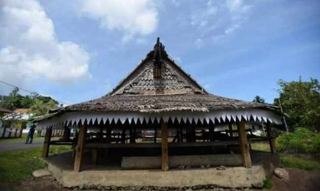 Detail Nama Rumah Adat Maluku Utara Nomer 54