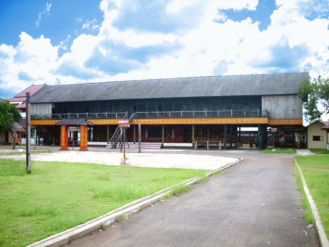 Detail Nama Rumah Adat Melayu Kalimantan Barat Nomer 53