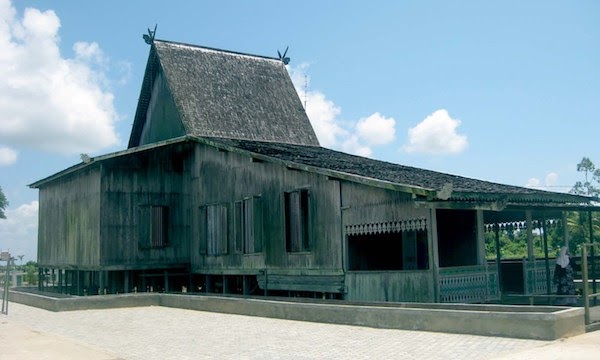 Detail Nama Rumah Adat Suku Banjar Nomer 21