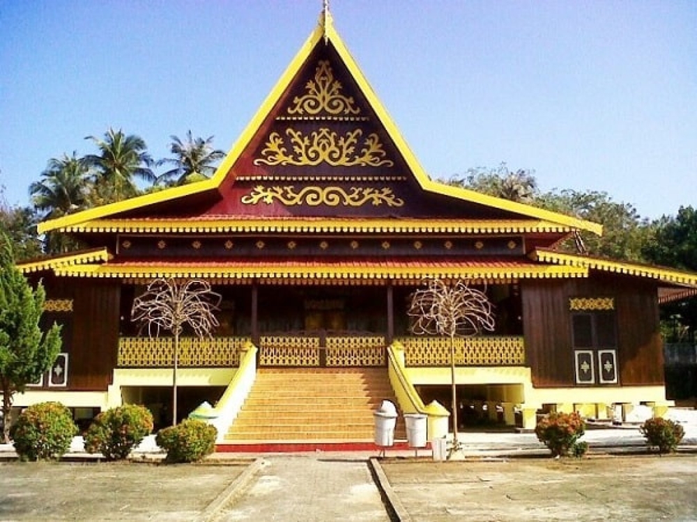 Detail Nama Rumah Adat Suku Melayu Nomer 4