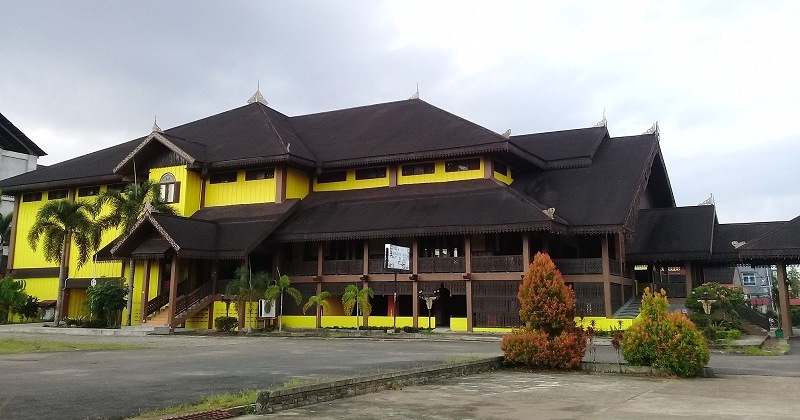 Detail Nama Rumah Adat Suku Melayu Nomer 36