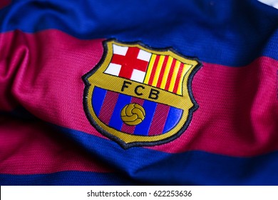 Detail Logo Club Barcelona Nomer 40
