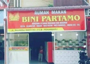 Detail Nama Rumah Makan Padang Nomer 8