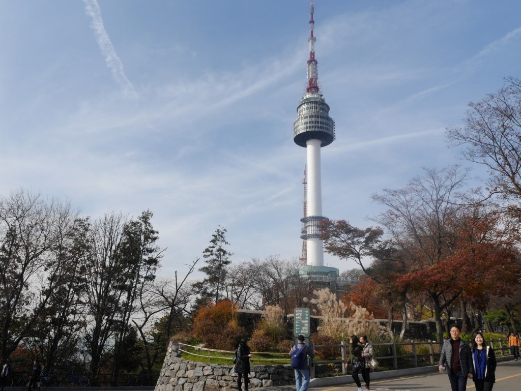 Detail Namsan Tower Korea Selatan Nomer 20