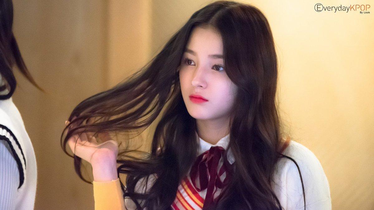 Detail Nancy Momoland Wallpaper Hd Nomer 28