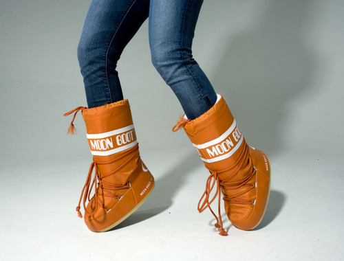 Detail Napoleon Dynamite Moon Boots Nomer 43