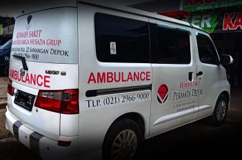 Detail Desain Stiker Ambulance Nomer 8