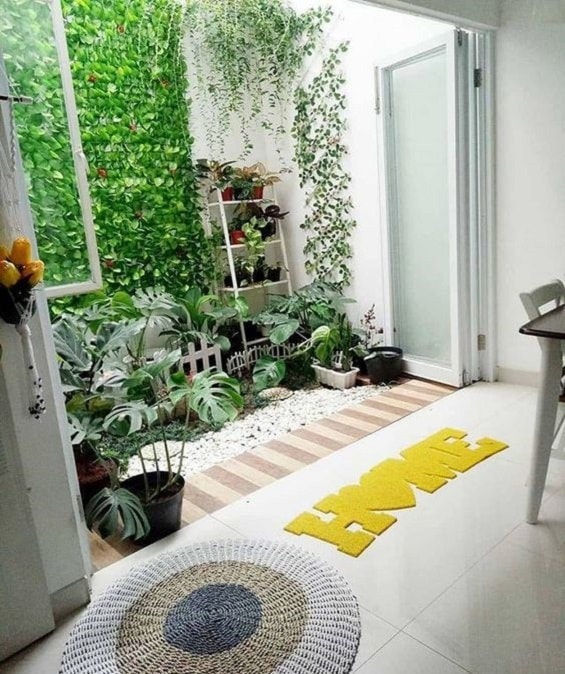 Detail Desain Taman Dalam Rumah Minimalis Nomer 15