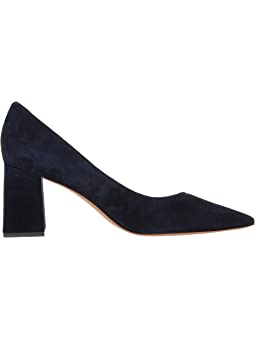 Detail Oma In High Heels Nomer 22