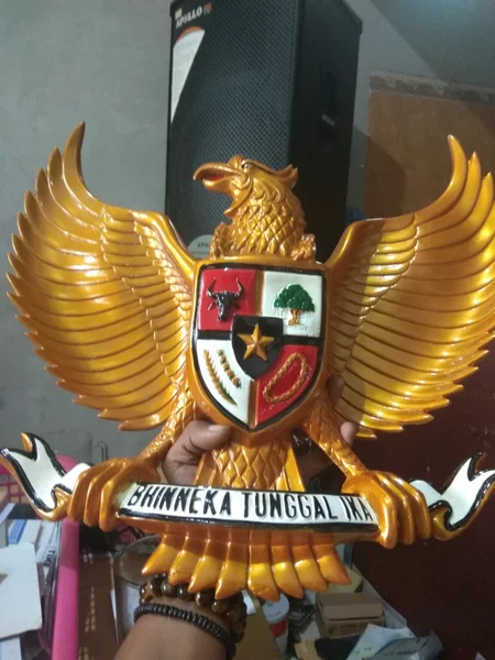 Detail Logo Garuda 3d Nomer 27