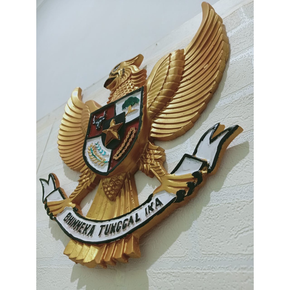 Detail Logo Garuda Emas Timbul Nomer 25