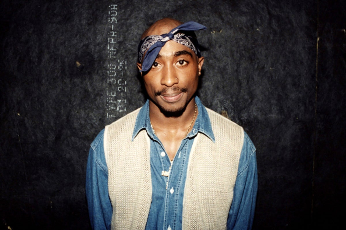 New Photos Of Tupac Shakur - KibrisPDR