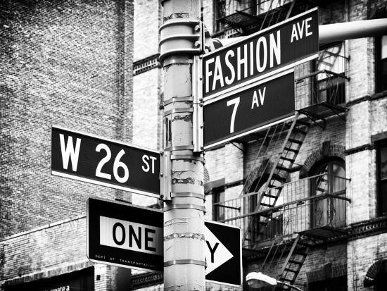 Detail New York Black And White Nomer 28