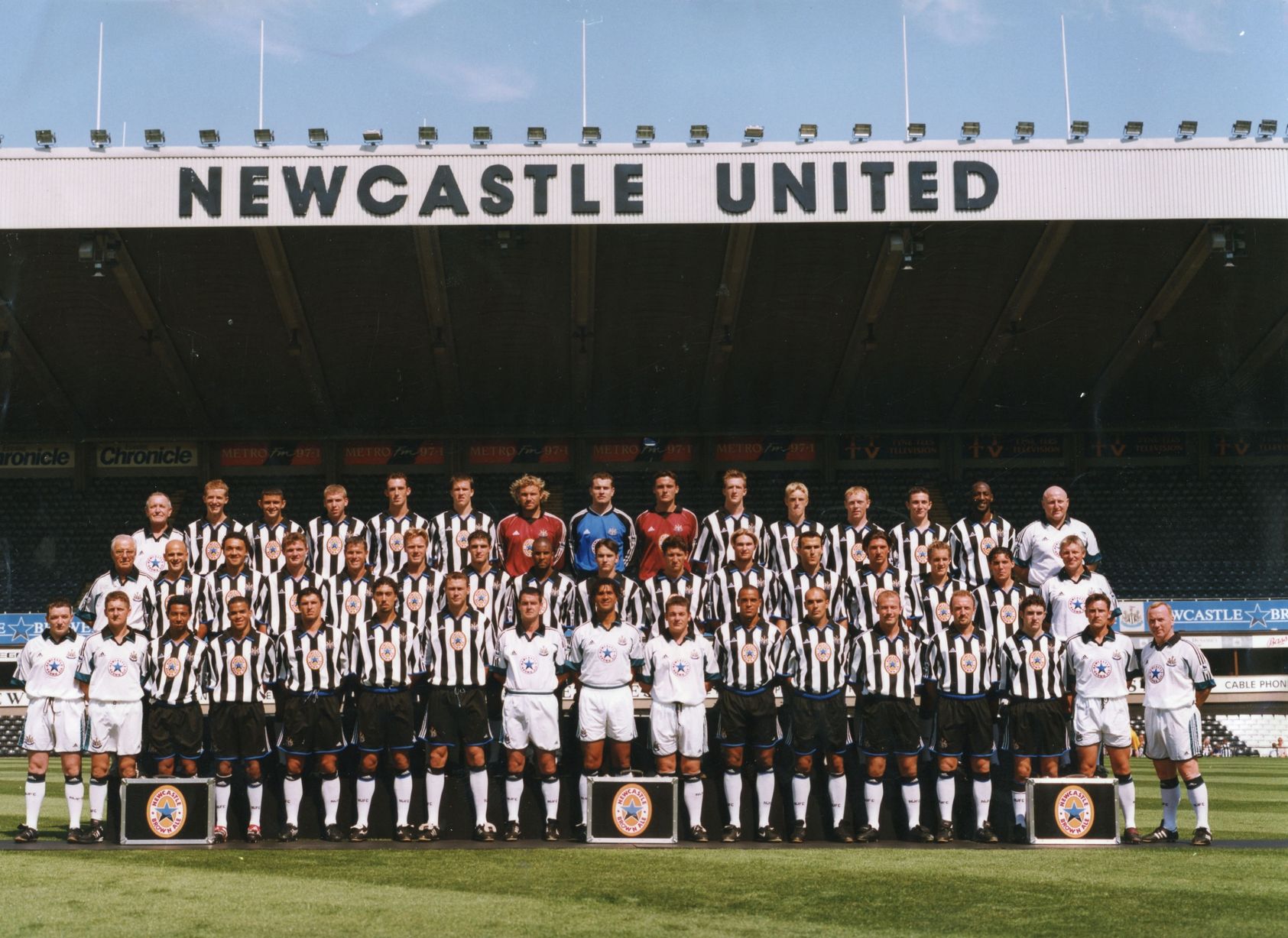 Detail Newcastle United 1999 00 Nomer 37