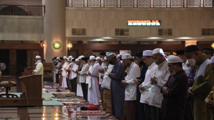 Detail Niat Sholat Isya Sendiri Di Rumah Nomer 42