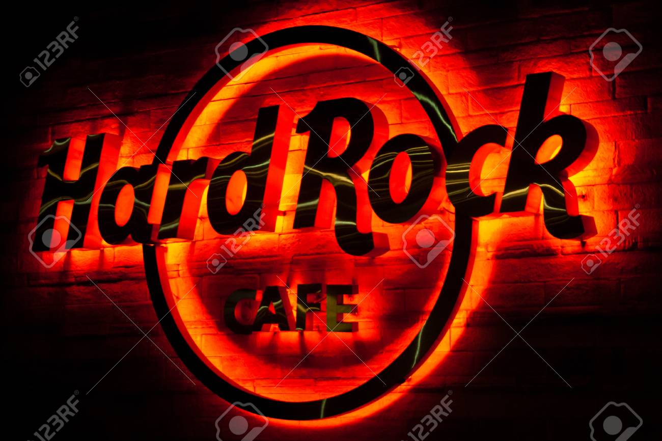Detail Logo Hard Rock Cafe Nomer 7