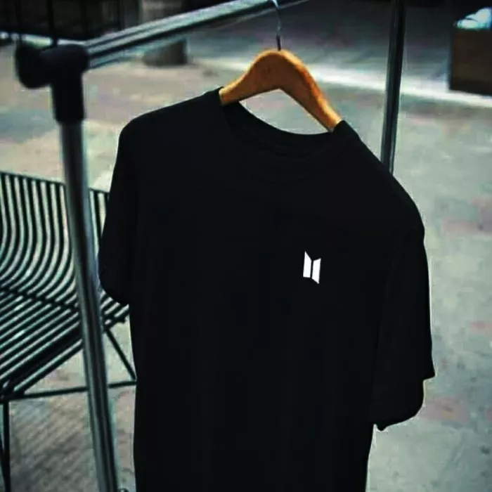 Detail Logo Hitam Polos Nomer 17
