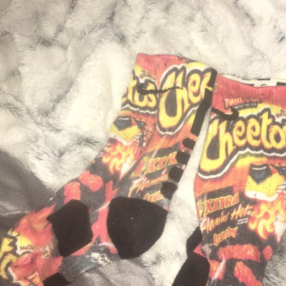 Detail Nike Hot Cheetos Socks Nomer 25