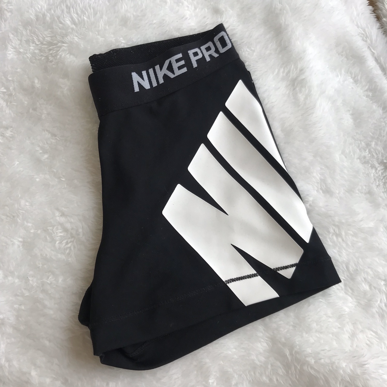 Detail Nike Pro Logo Nomer 39