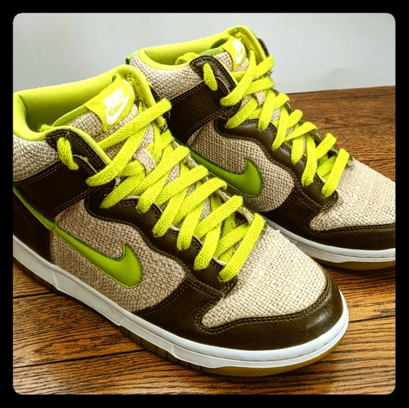 Detail Nike Shrek Shoes Nomer 56