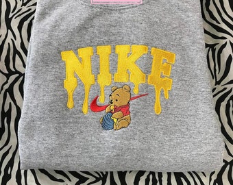 Detail Nike Winnie The Pooh Hoodie Nomer 18