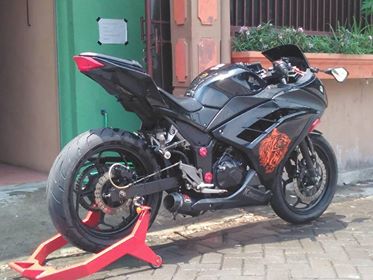 Detail Ninja 250 Hitam Doff Nomer 9