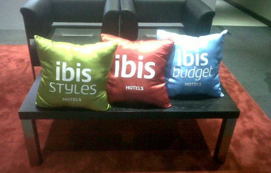 Detail Logo Ibis Styles Nomer 25