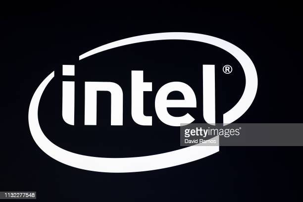 Detail Logo Intel Nomer 8