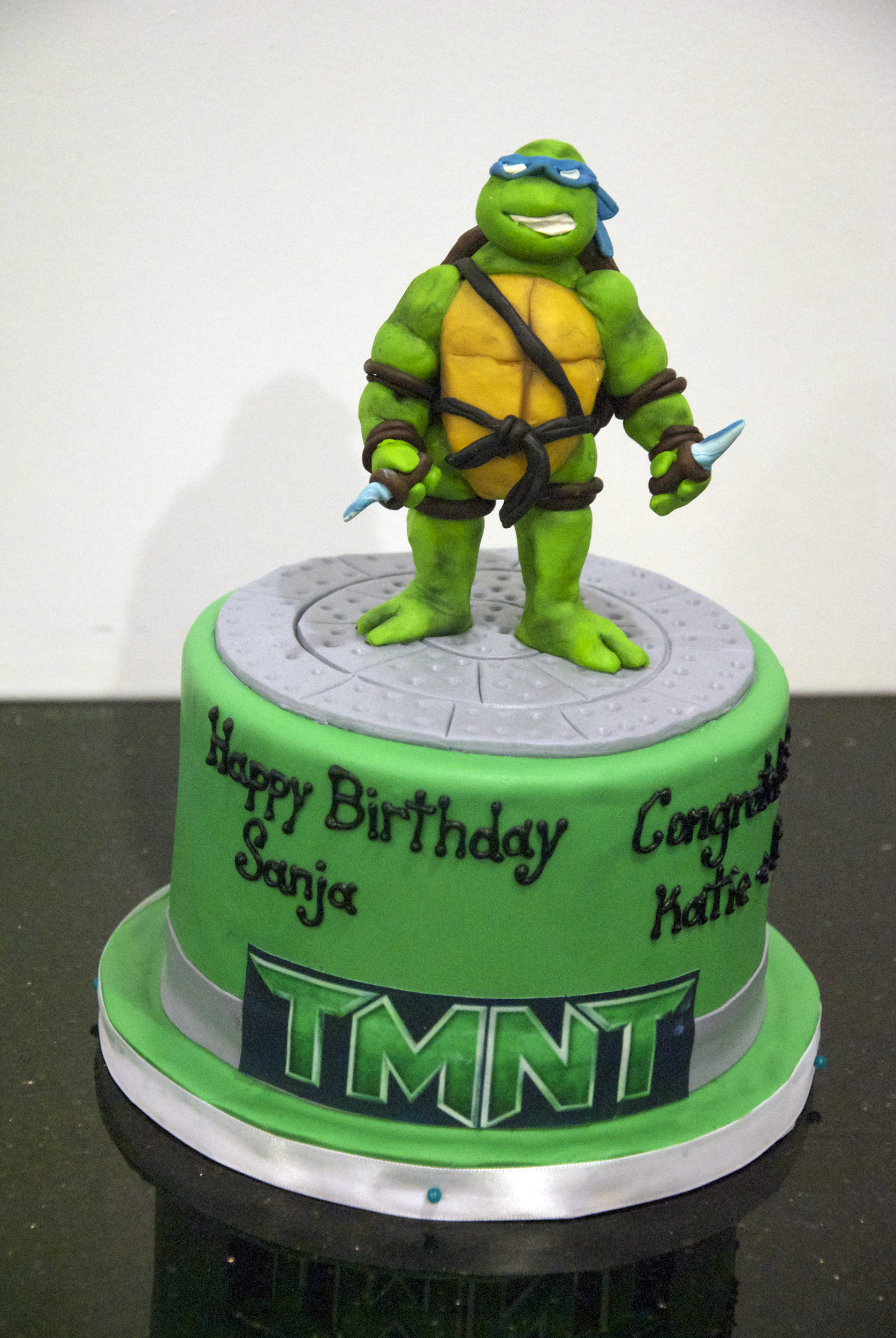 Detail Ninja Turtle Cakes Pictures Nomer 13