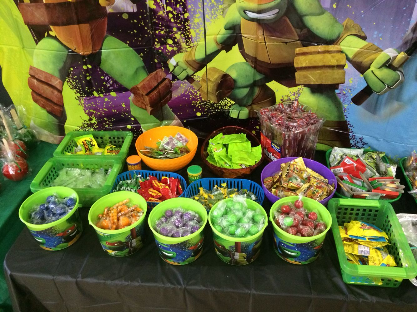 Ninja Turtle Candy Table - KibrisPDR