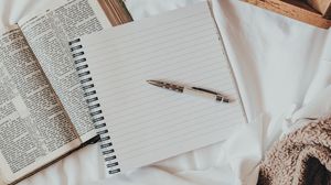 Detail Notebook Wallpaper Nomer 52