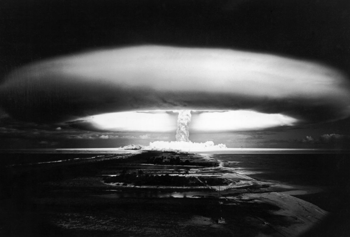 Detail Nuclear Explosion Background Nomer 10
