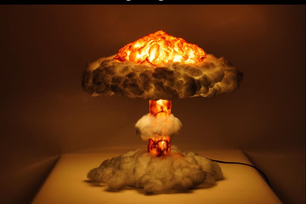 Detail Nuclear Explosion Mushroom Cloud Model Lamp Nomer 24