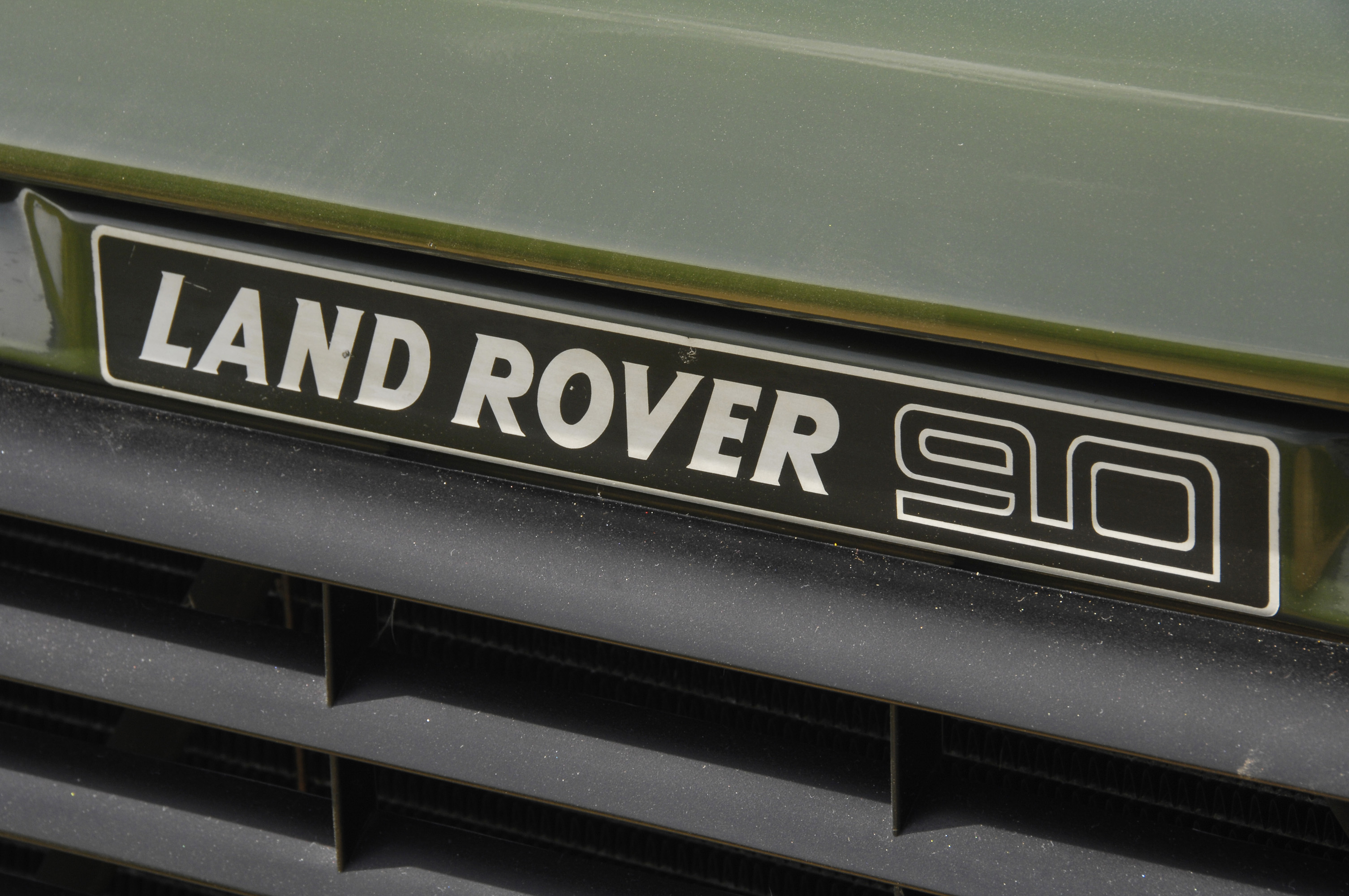 Detail Logo Land Rover Nomer 45