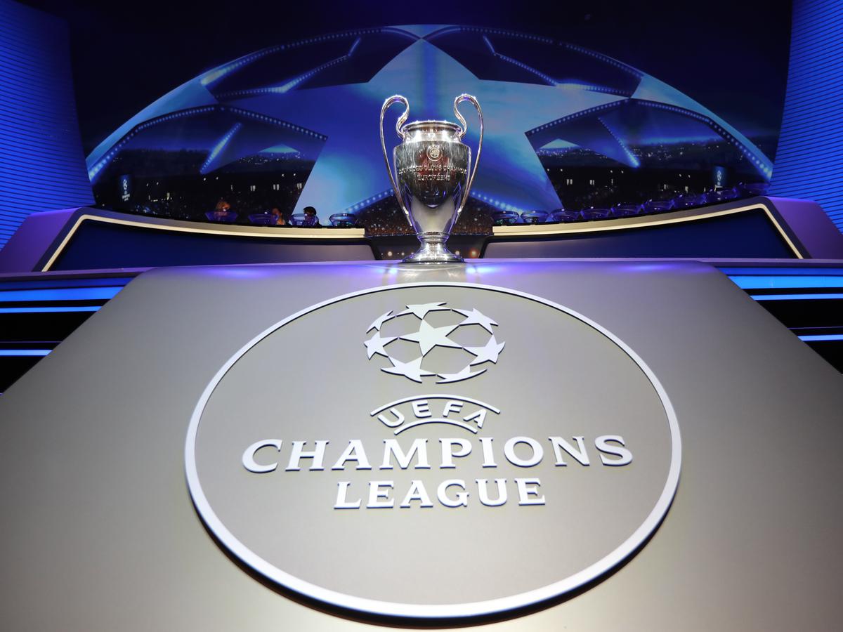 Detail Logo Liga Champions Eropa Nomer 40