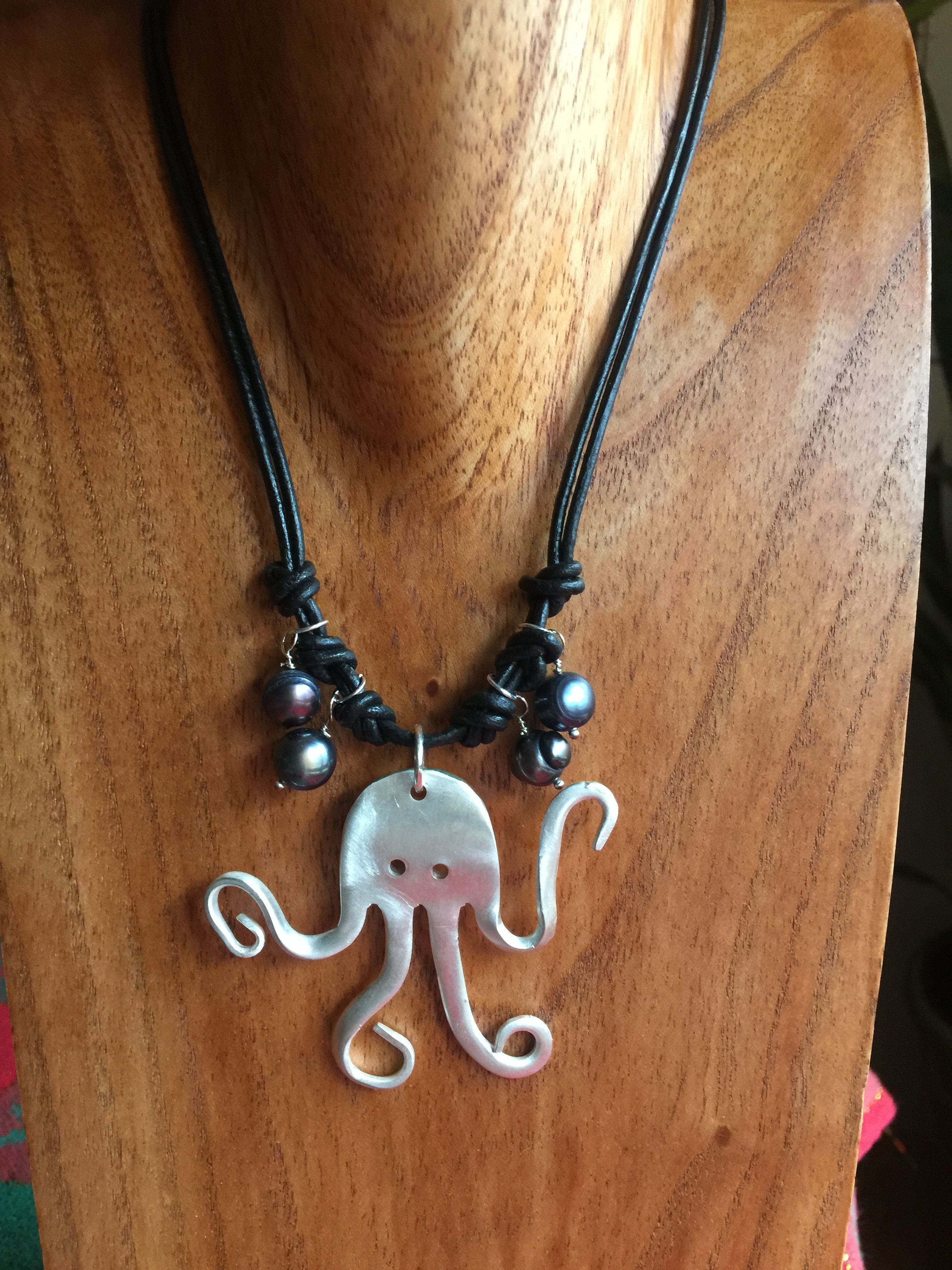 Detail Octopus Fork Necklace Nomer 33
