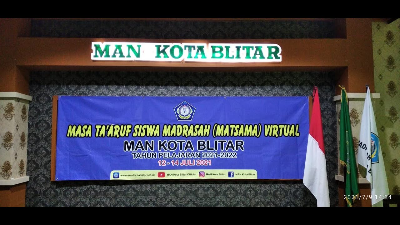 Detail Logo Man Kota Blitar Nomer 30