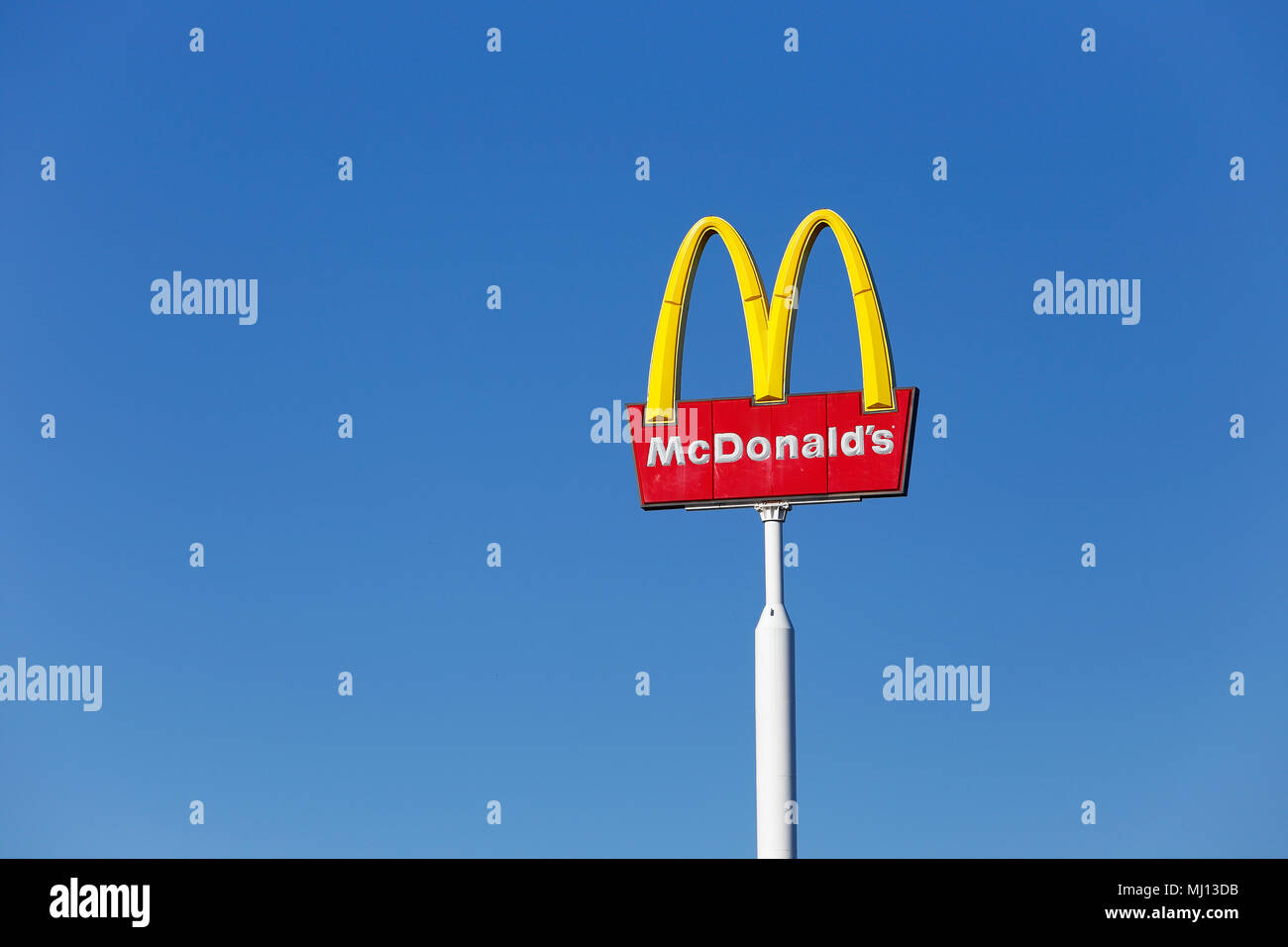 Detail Logo Mcdonalds Sign Nomer 48