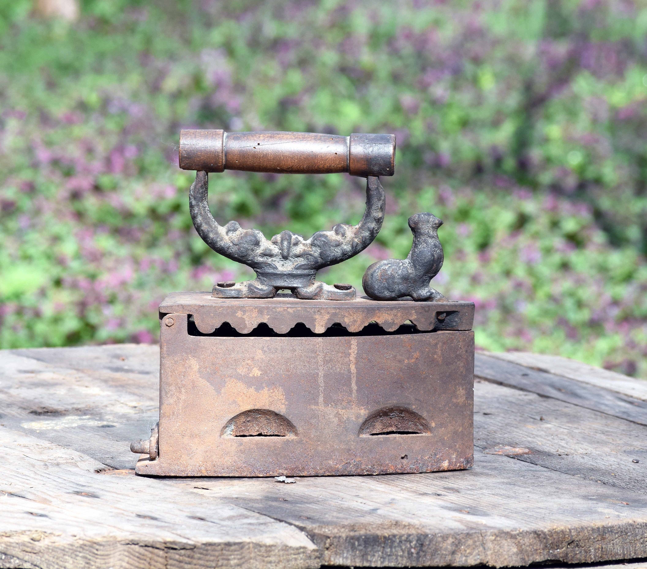 Detail Old Iron For Clothes Nomer 19